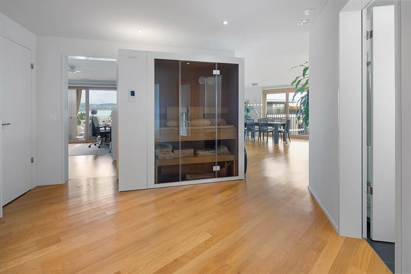 Wohntraum mit zwei Terrassen und traumhafter Seesicht - Foto 9 von 12