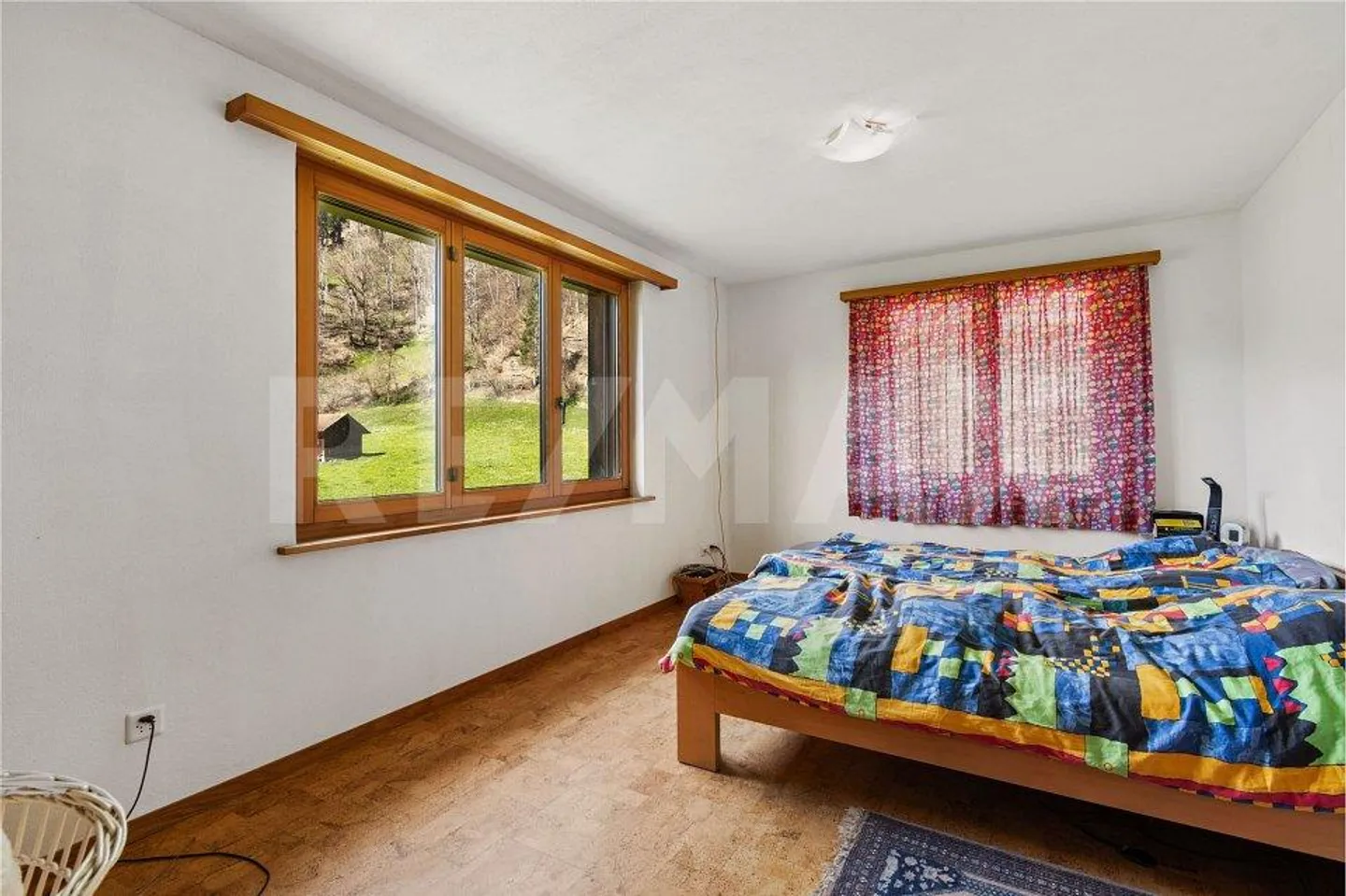 Grosses Einfamilienhaus mit separatem Büroteil - Foto 9 von 13