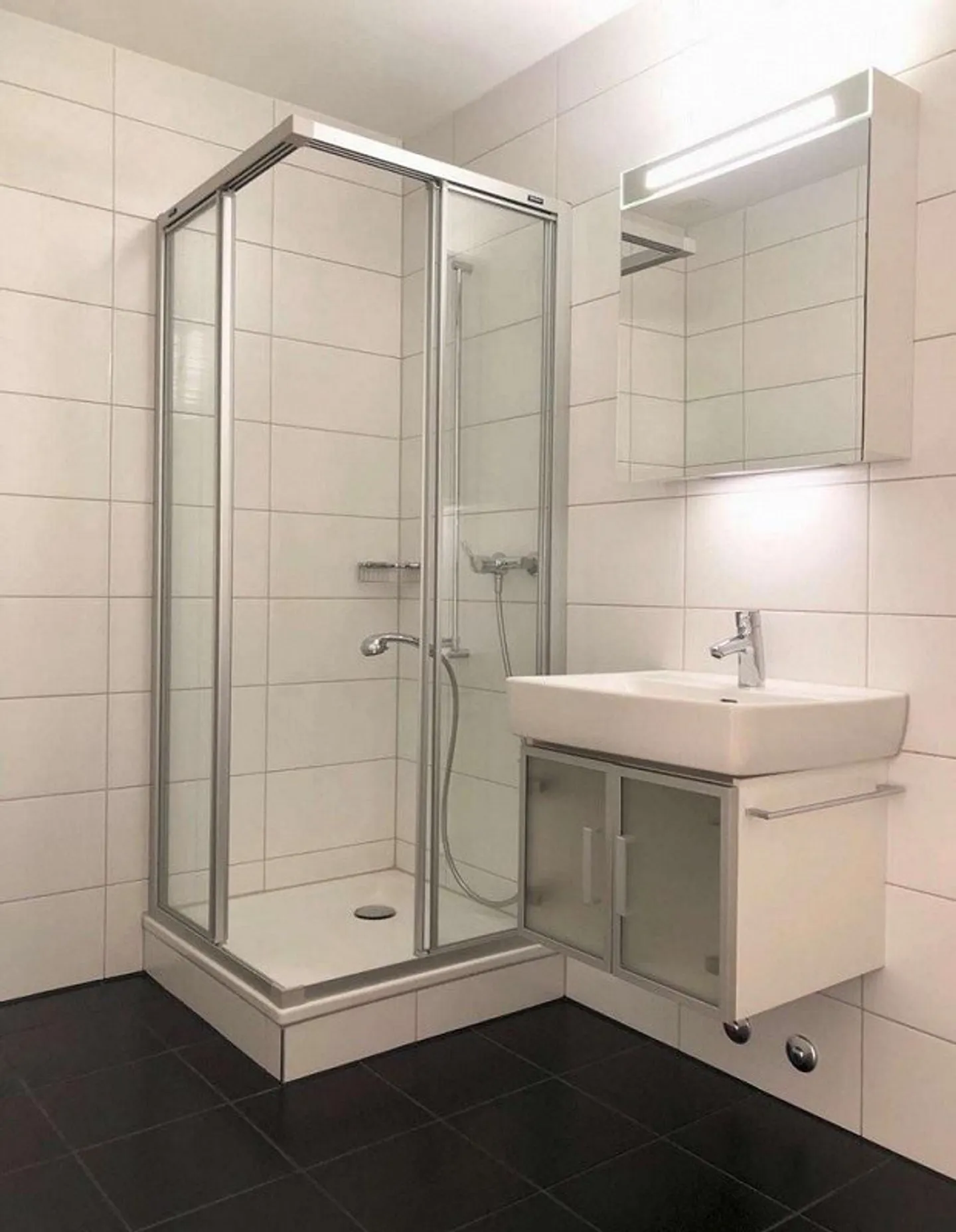 Quiet and central residential location in Oberengstringen - Photo 8 of 10