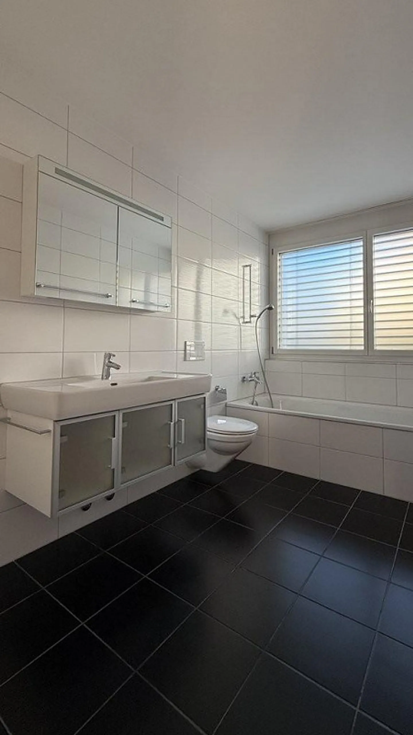 Quiet and central residential location in Oberengstringen - Photo 9 of 10