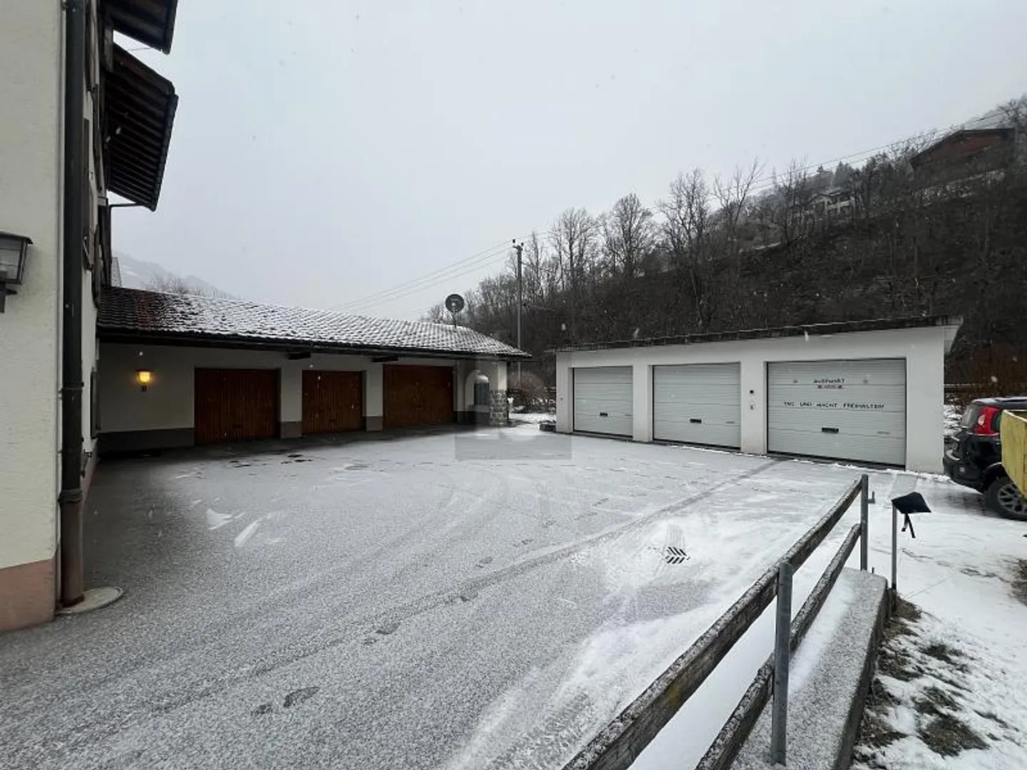 Immeuble résidentiel à vendre - Photo 2 sur 5