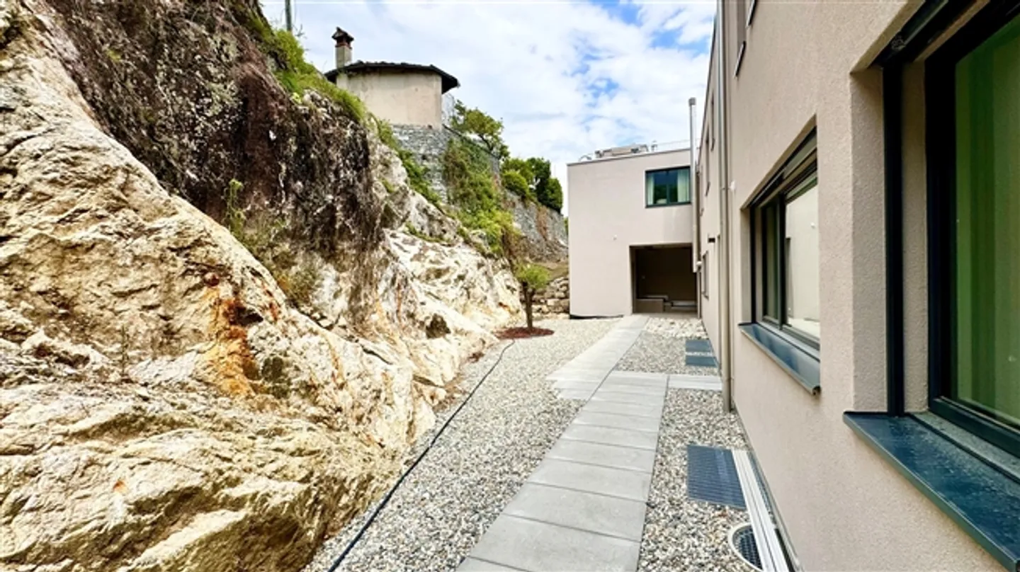 Ref. No. 2016 Two newly built houses in Losone - as a second home - Photo 2 of 13
