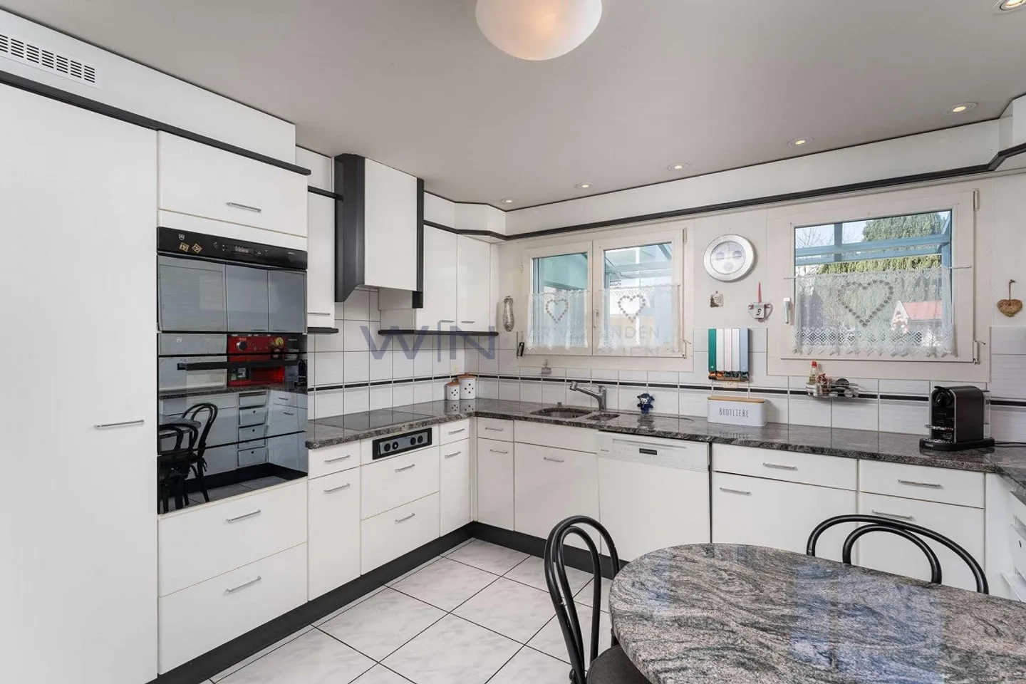 Generational Villa - Your Star in the Real Estate Sky - Photo 10 of 13