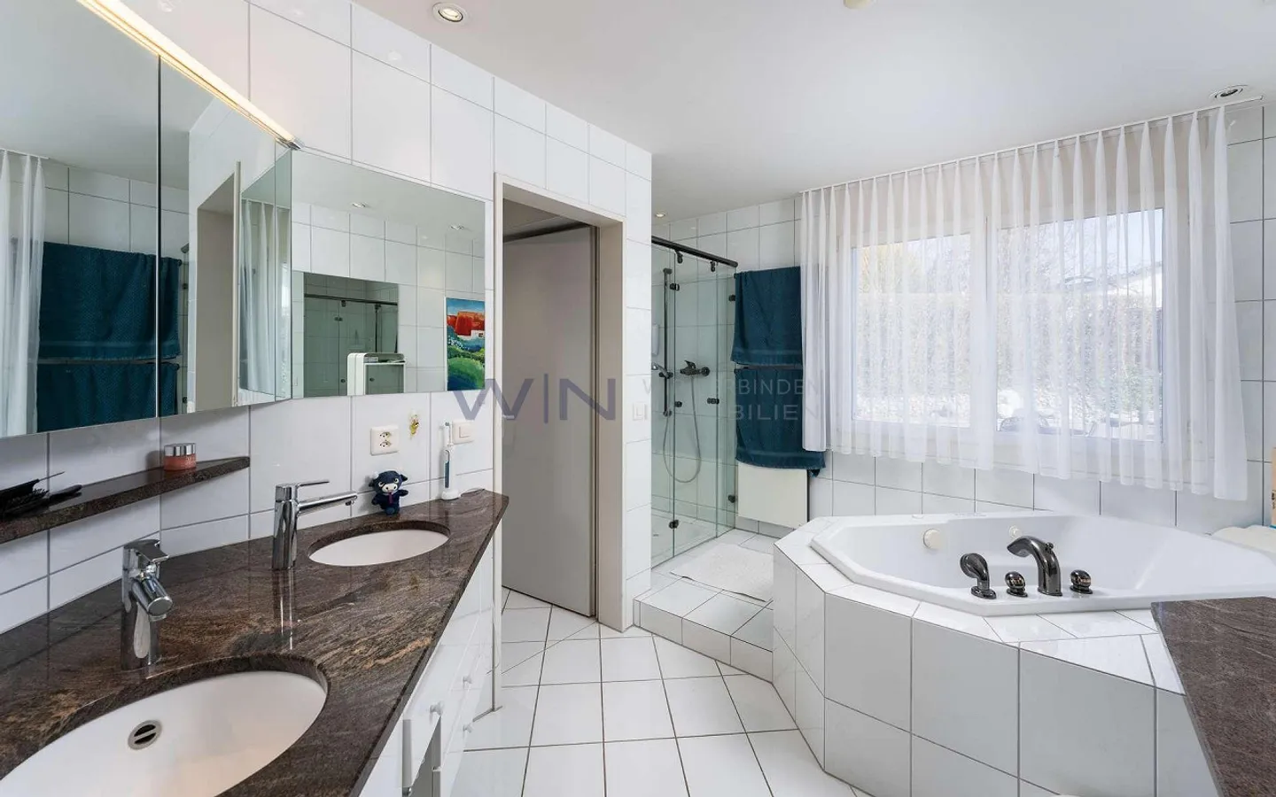 Generational Villa - Your Star in the Real Estate Sky - Photo 12 of 13