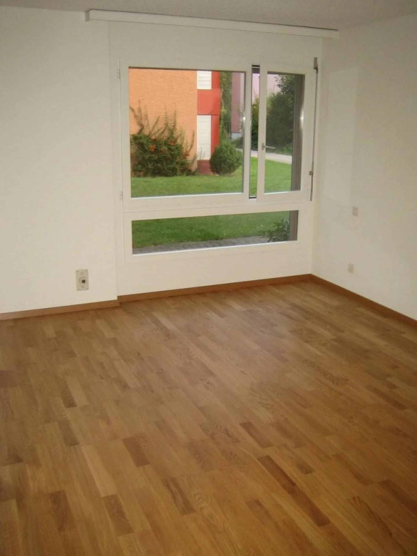 Vivere con area giardino - Foto 3 di 7