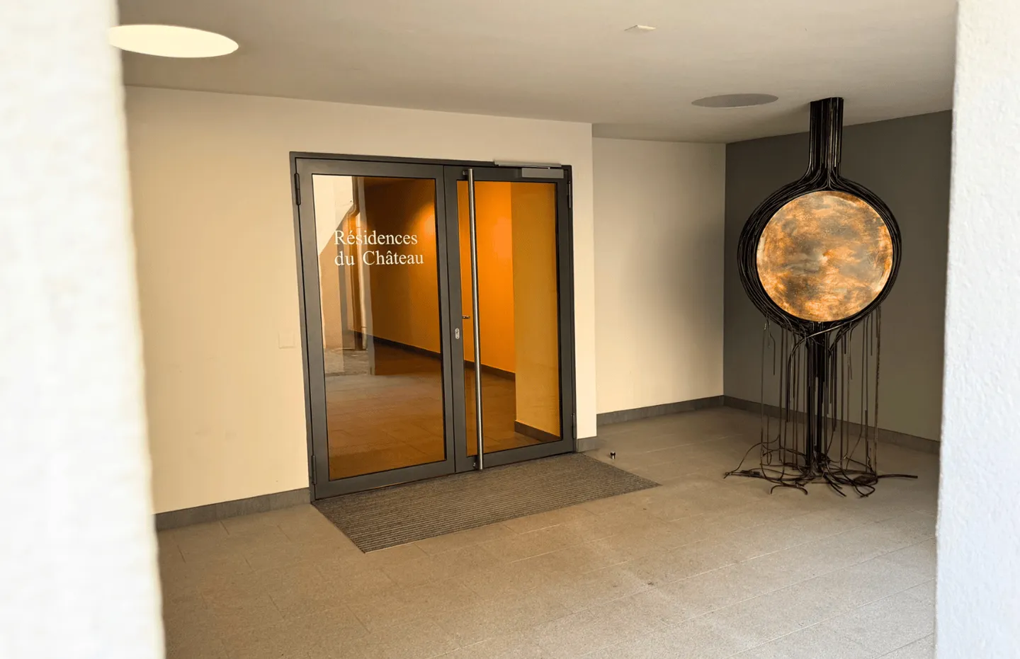 Magnificent 4.5-room apartment with terrace in Nyon - Sale in the form of a lifelong usufruct without rent - Photo 3 of 13