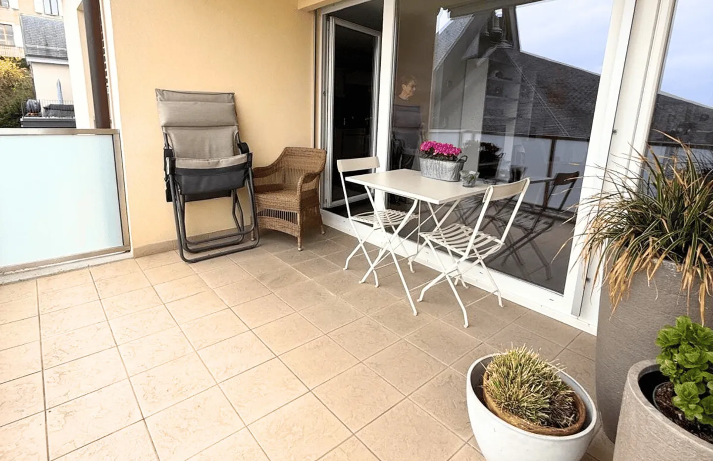 Magnificent 4.5-room apartment with terrace in Nyon - Sale in the form of a lifelong usufruct without rent - Photo 4 of 13