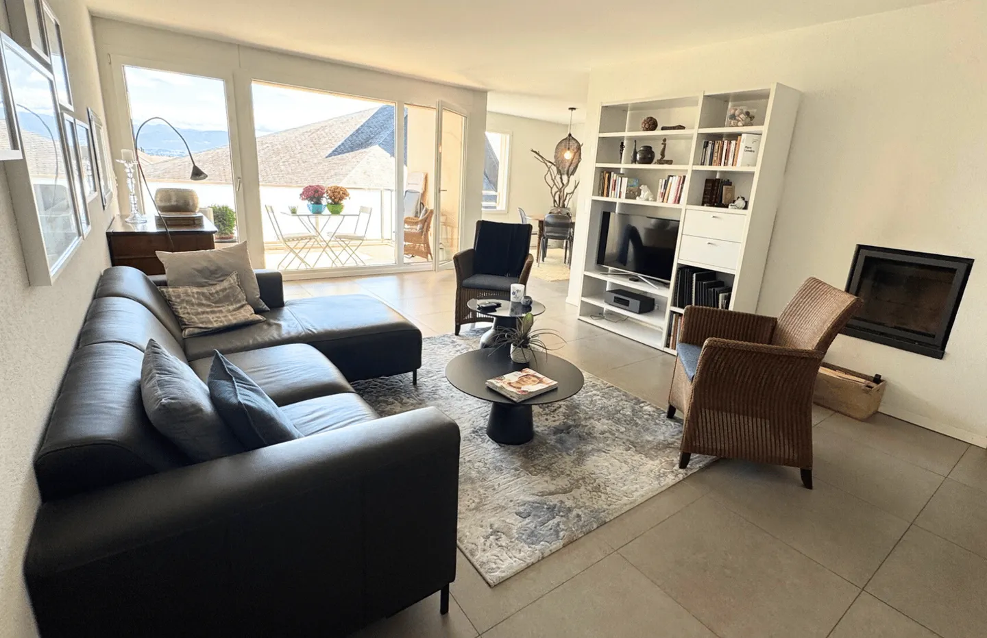 Magnificent 4.5-room apartment with terrace in Nyon - Sale in the form of a lifelong usufruct without rent - Photo 6 of 13