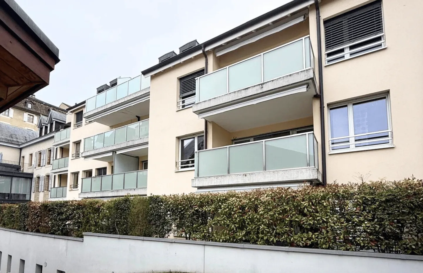 Magnificent 4.5-room apartment with terrace in Nyon - Sale in the form of a lifelong usufruct without rent - Photo 2 of 13