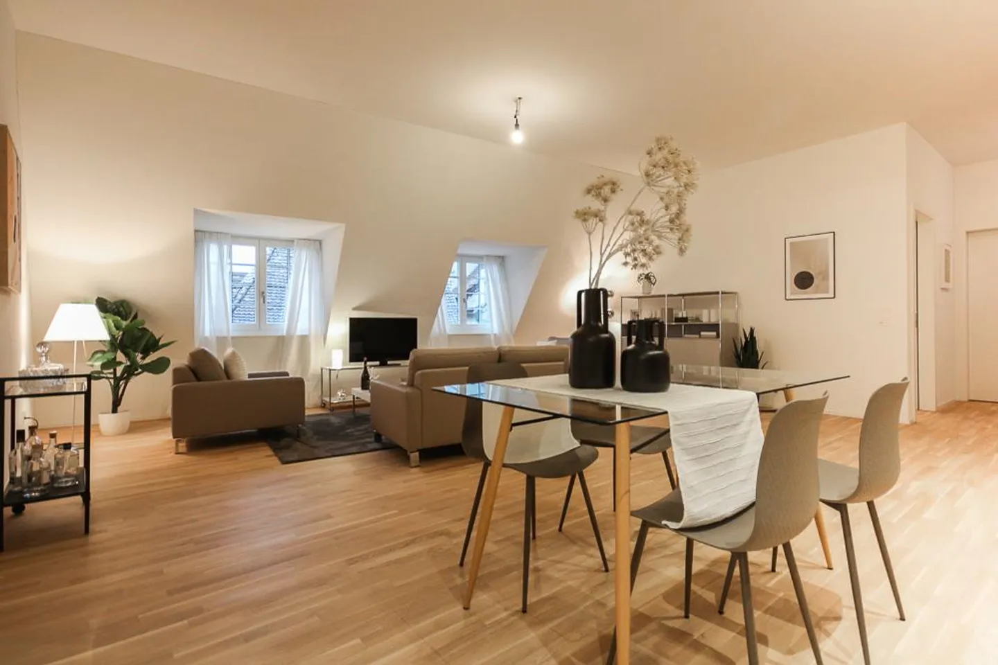 Appartamento affascinante 1,5 stanze nel cuore della città - Foto 2 di 3