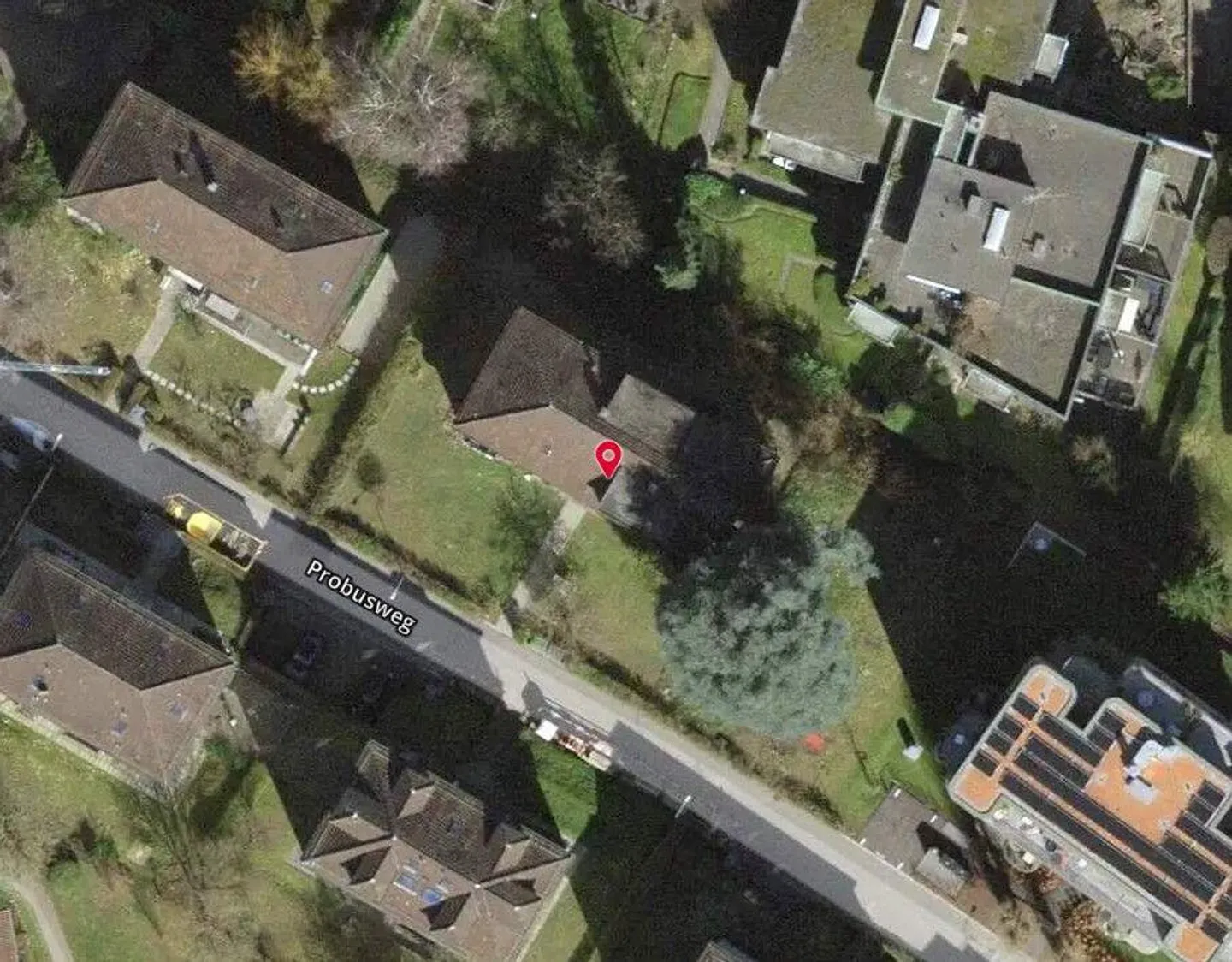 Mehrfamilienhaus in Zürich - Foto 2 von 13