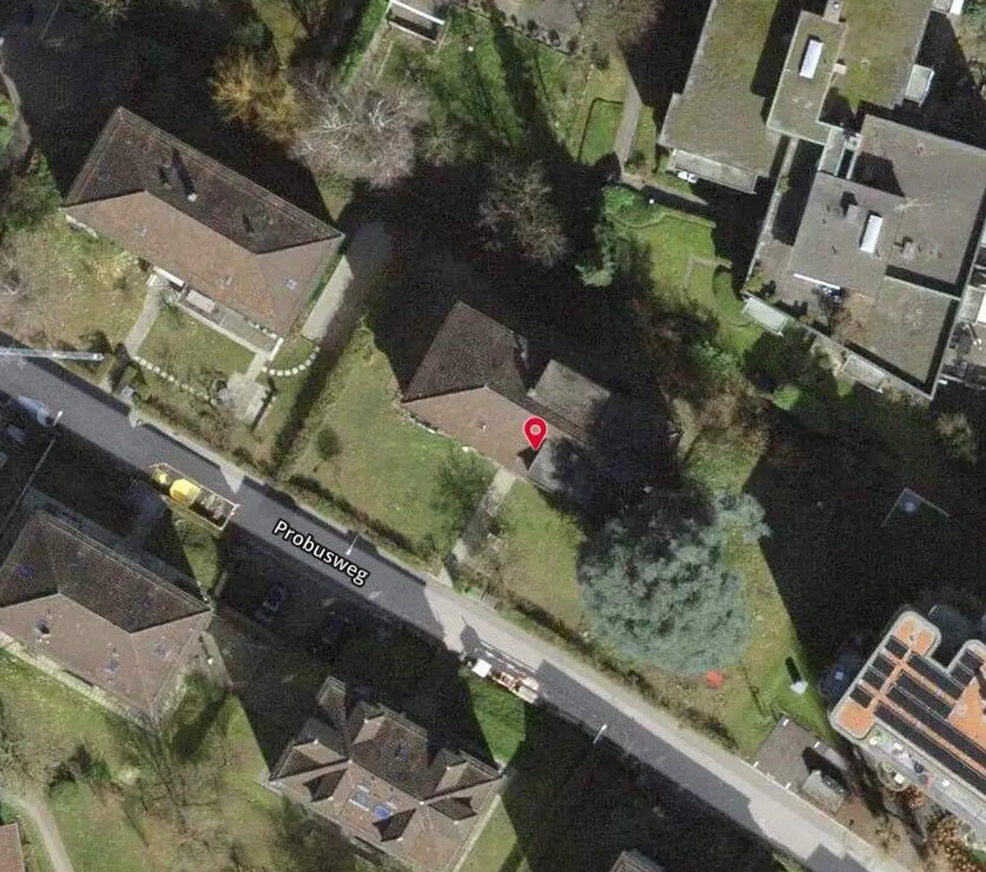 Mehrfamilienhaus in Zürich - Foto 3 von 13