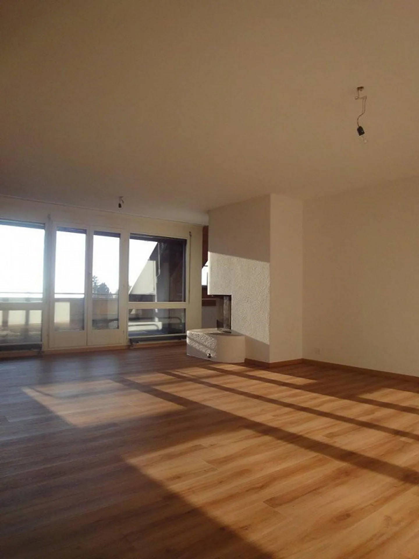 Quiet residential area in Zurich-Witikon limited until 31.05.2028 - Photo 4 of 6