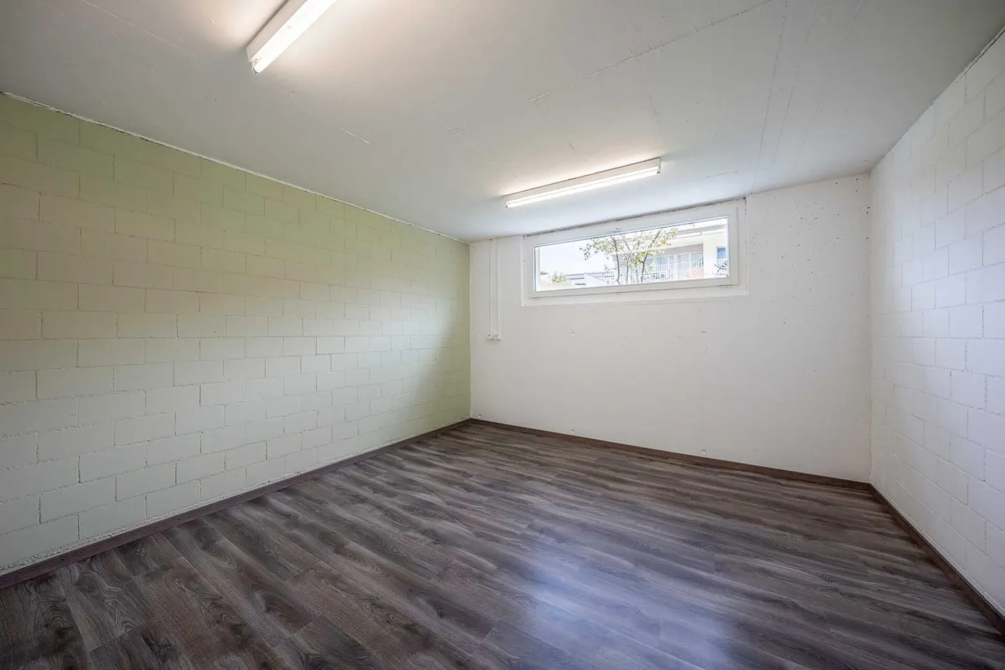 Attraktive 4.5-Zimmer-Wohnung mit viel Nutzfläche und Seesicht - Foto 11 von 13