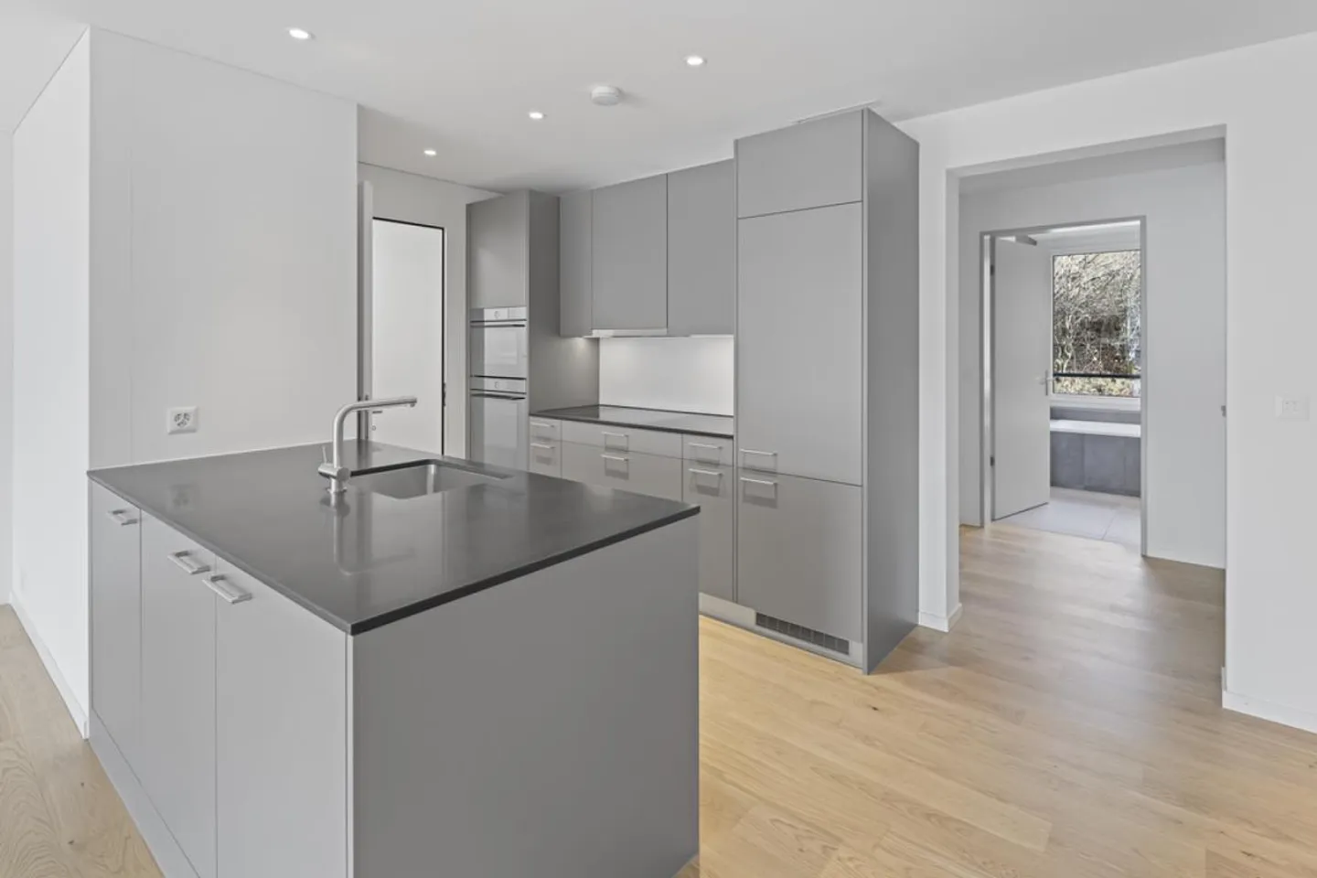 Appartamento moderno con vista lago - Foto 2 di 11