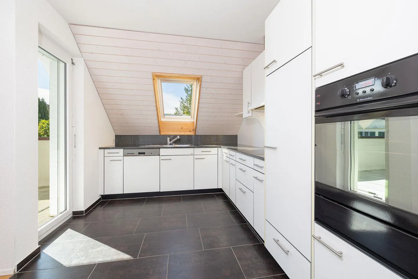 Geräumige Maisonettewohnung - Foto 2 von 13