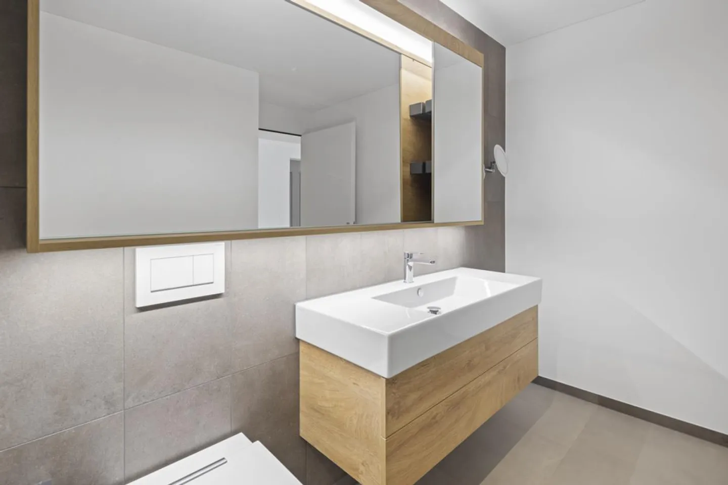 Appartamento moderno con vista lago - Foto 7 di 11