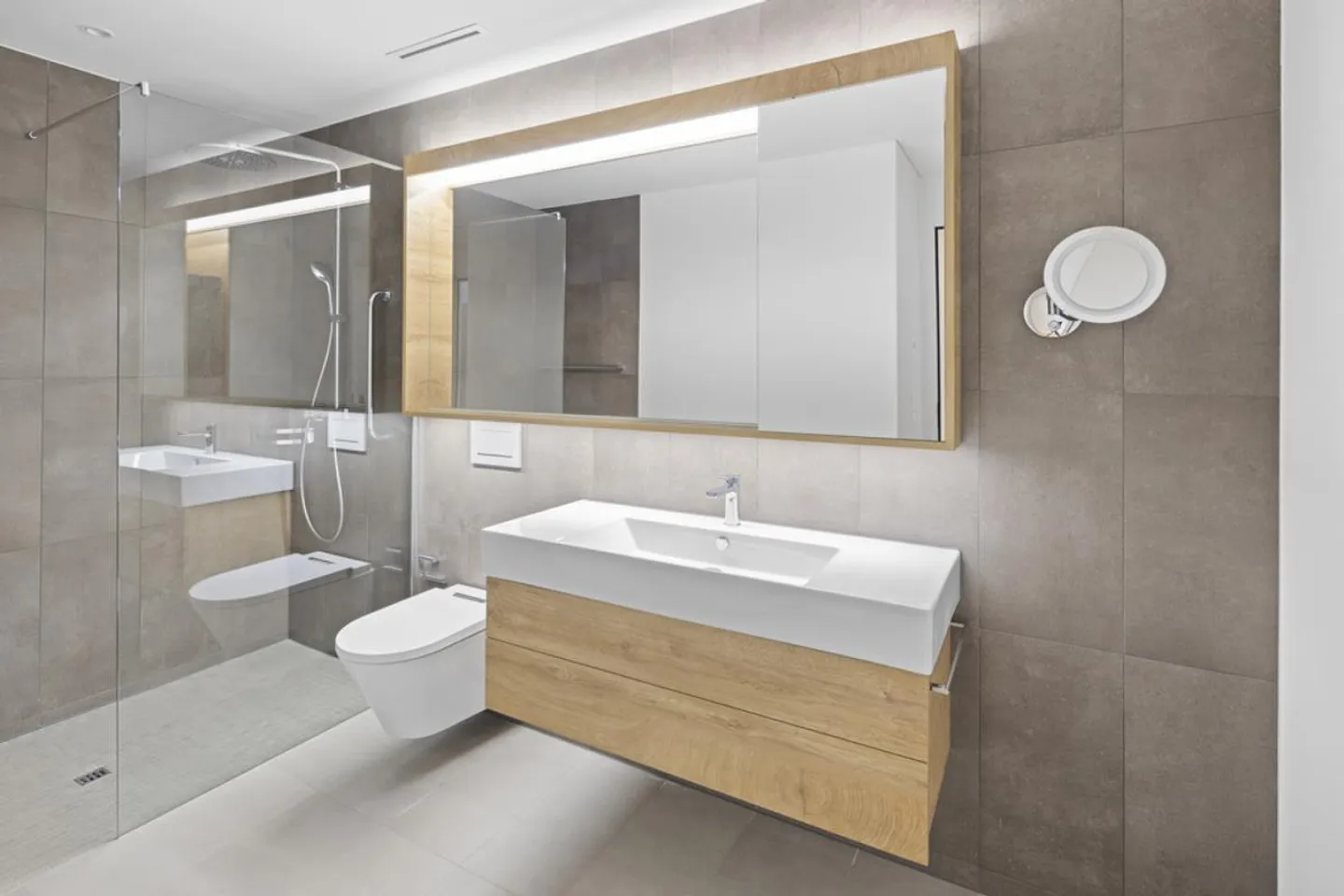 Appartamento moderno con vista lago - Foto 9 di 11