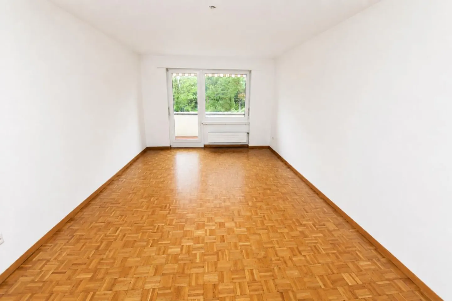 Attraktive, frisch aufgefrischte Wohnung an ruhiger und zentraler L... - Foto 3 di 8