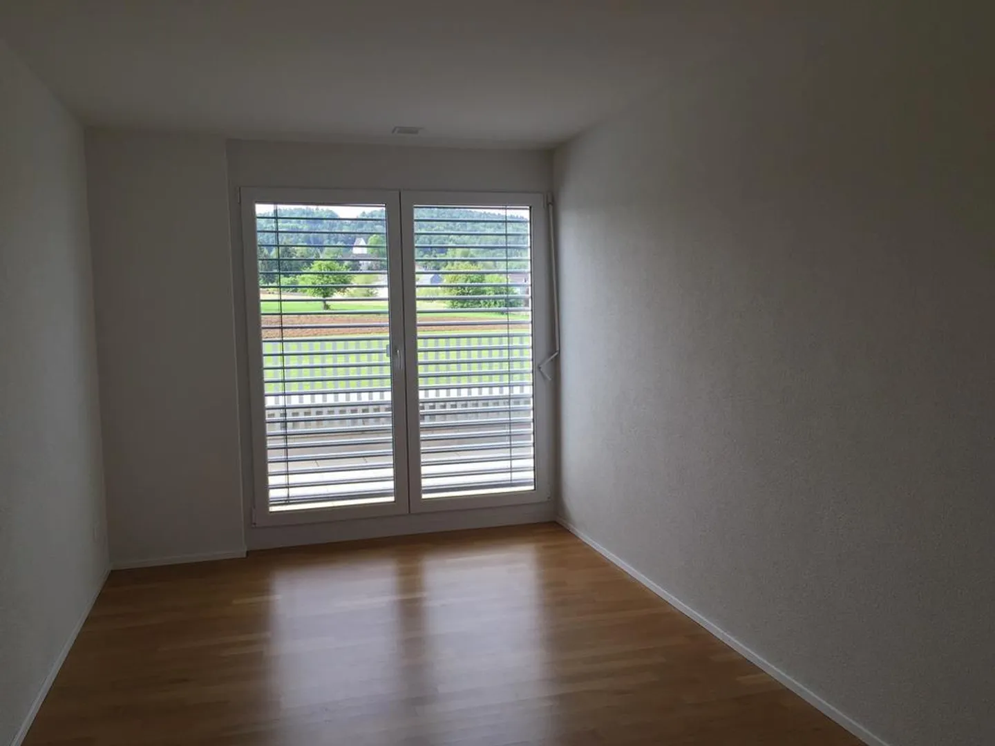 Geräumige Wohnung mit großer Terrasse - Foto 2 von 12