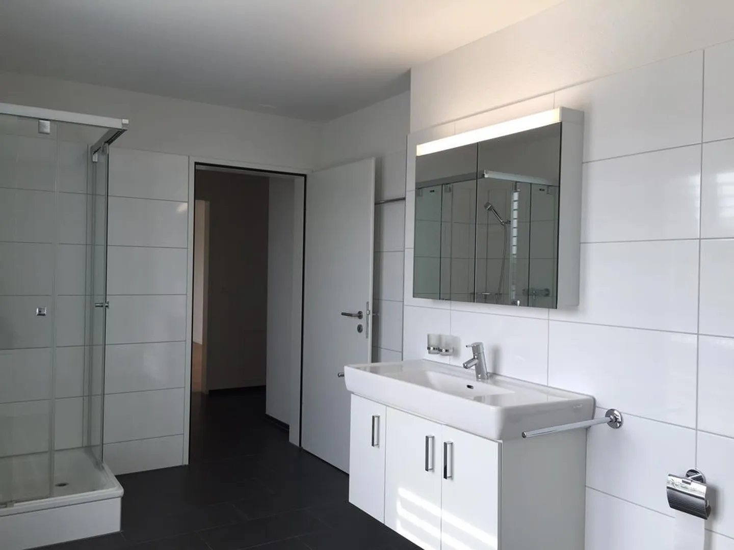 Geräumige Wohnung mit großer Terrasse - Foto 12 von 12