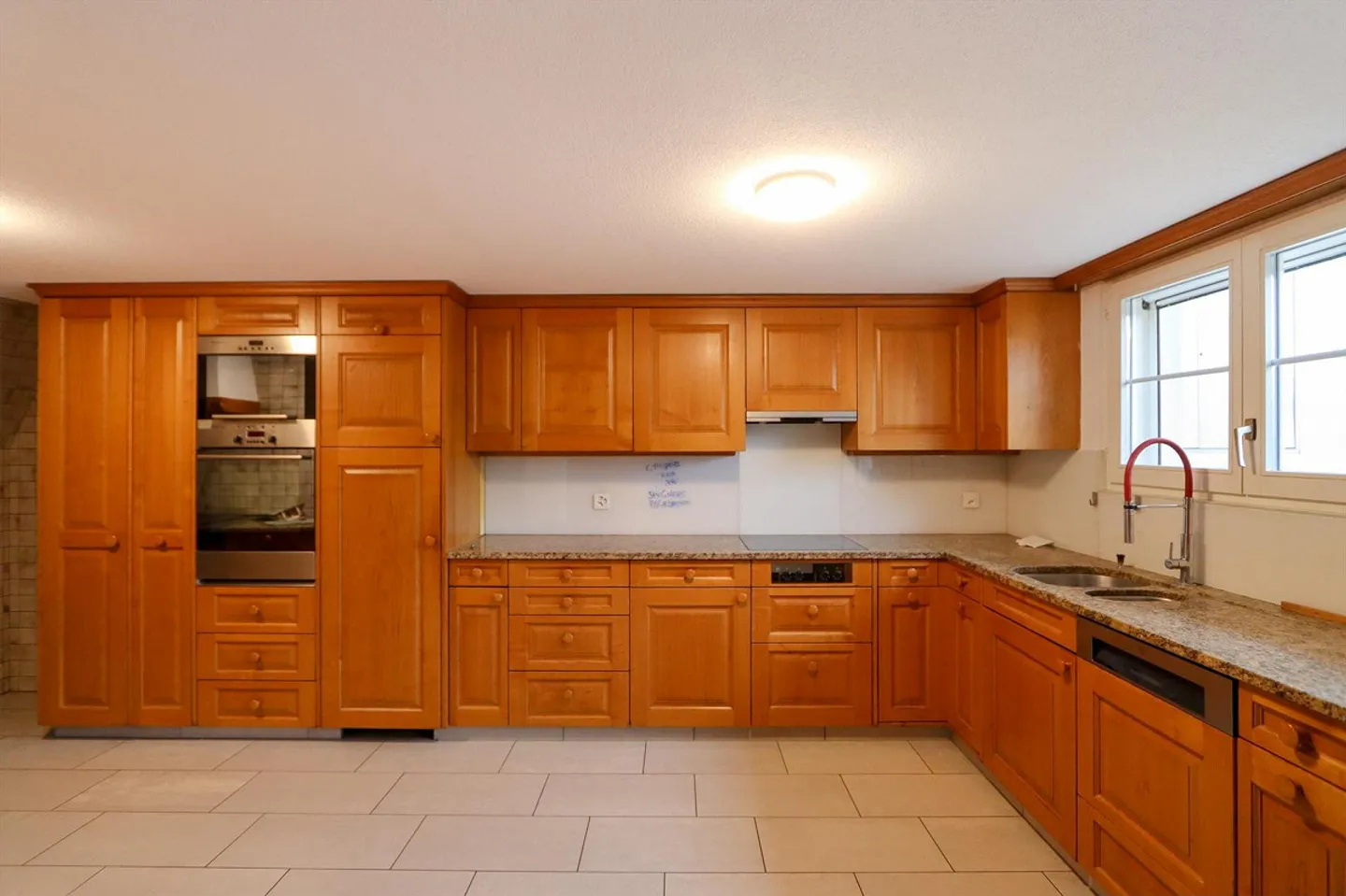 House in Knonau - Photo 5 of 13