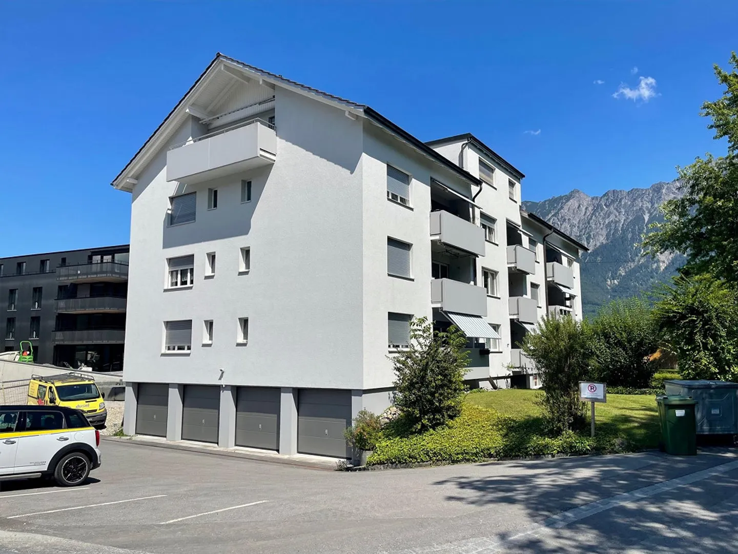 Charmante Dachwohnung in Buchs - Foto 1 von 11