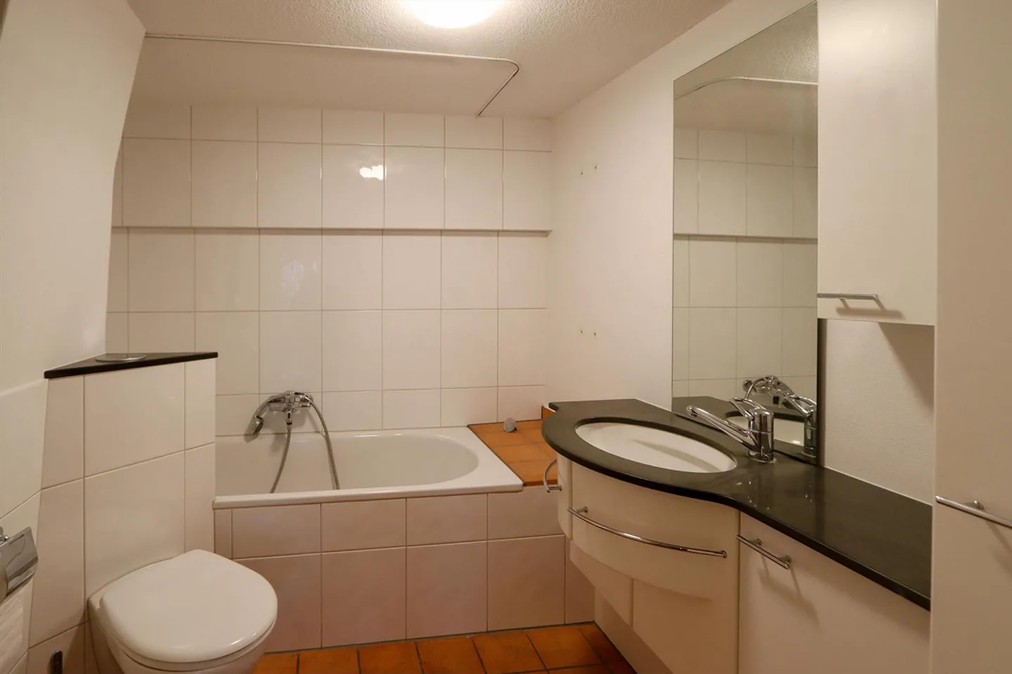 House in Knonau - Photo 11 of 13