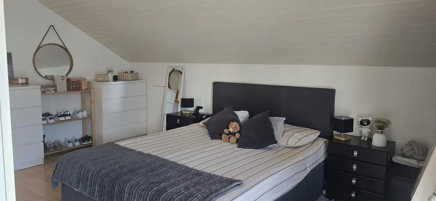 Charmante Dachwohnung in Buchs - Foto 7 von 11