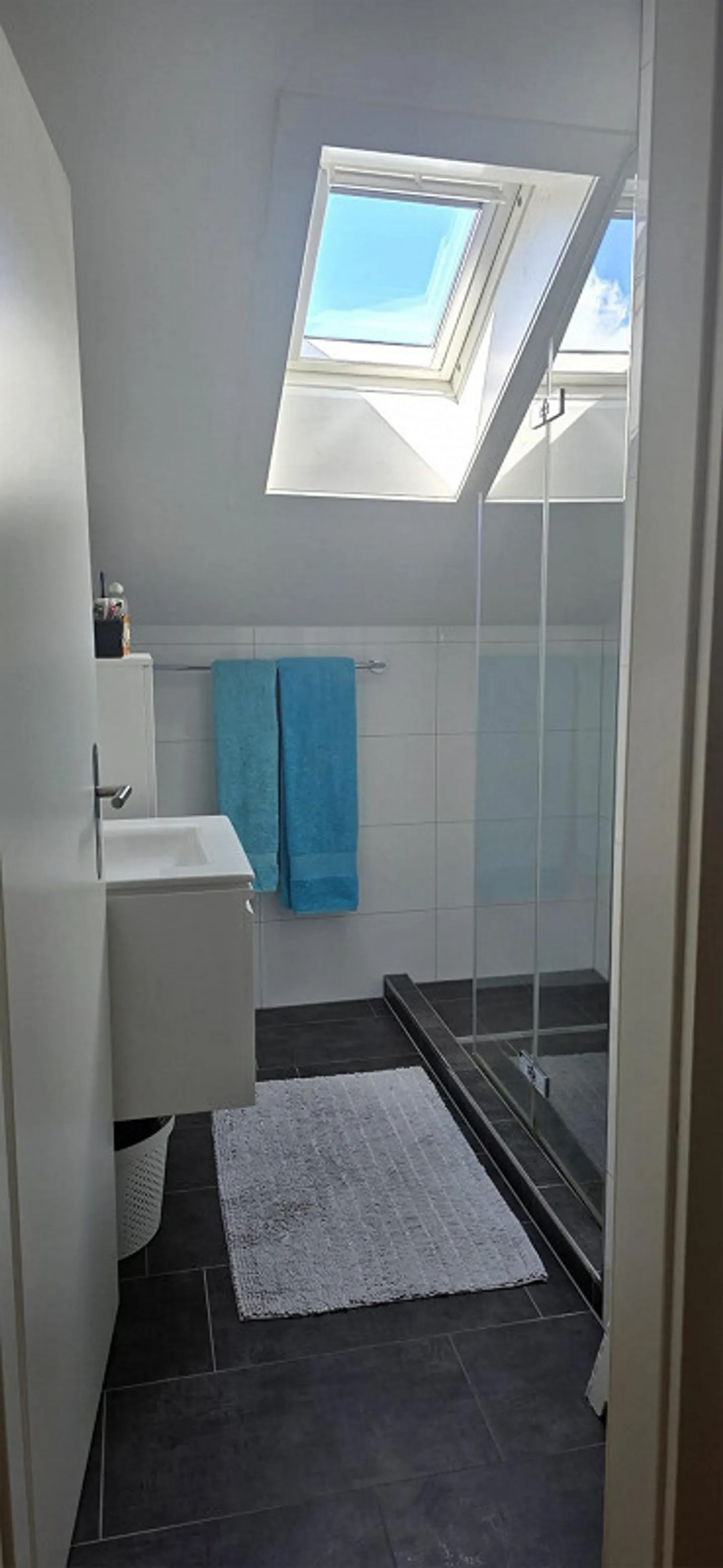Charmante Dachwohnung in Buchs - Foto 10 von 11