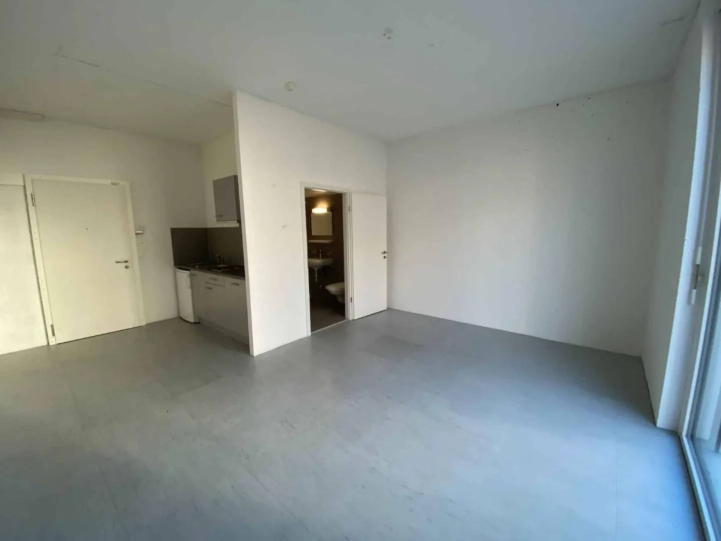 Studio Accogliente Vicino ai Servizi - Foto 1 di 6