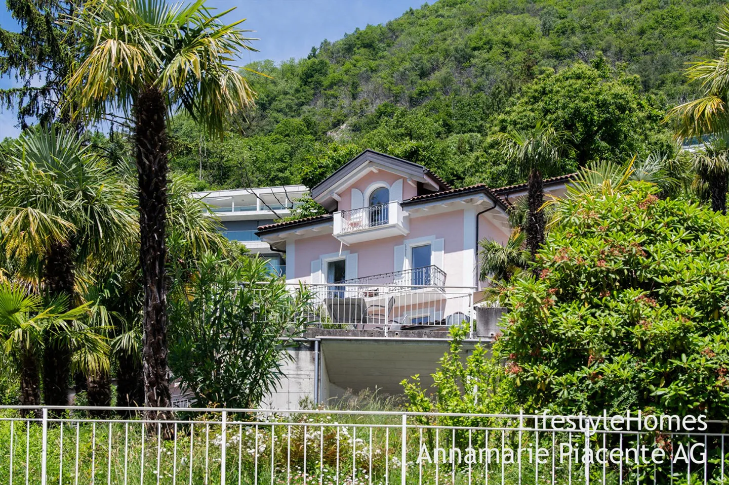 VILLA CON VISTA LAGO - Foto 17 di 23