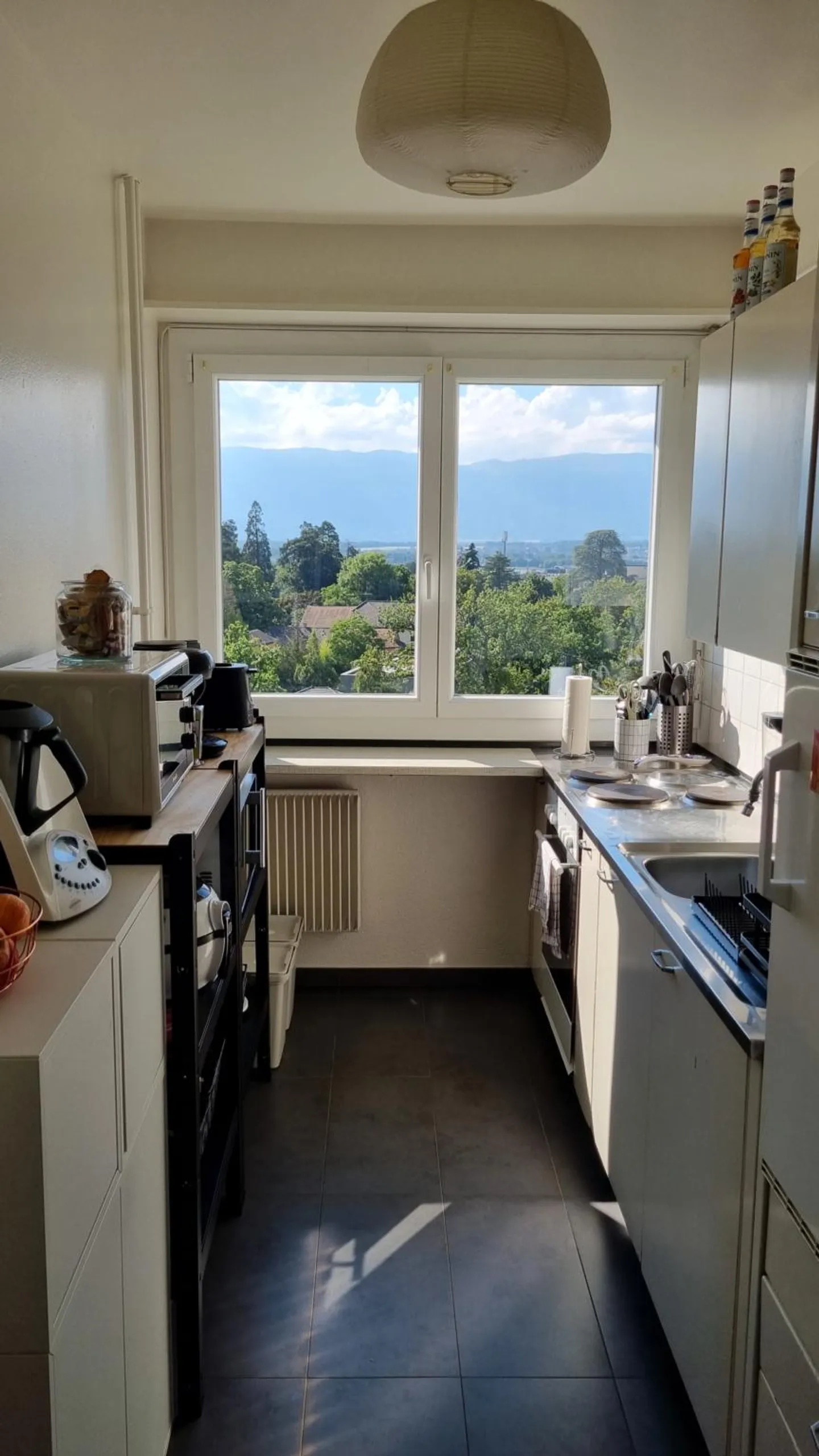 Apartment for rent - Photo 11 of 13