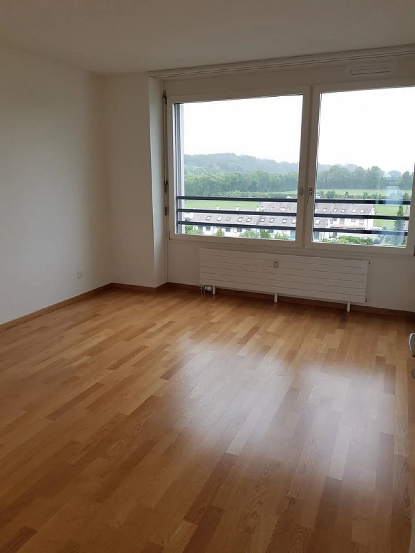 3.5 Room Apartment in Sisseln on the 4th Floor - Photo 2 of 9