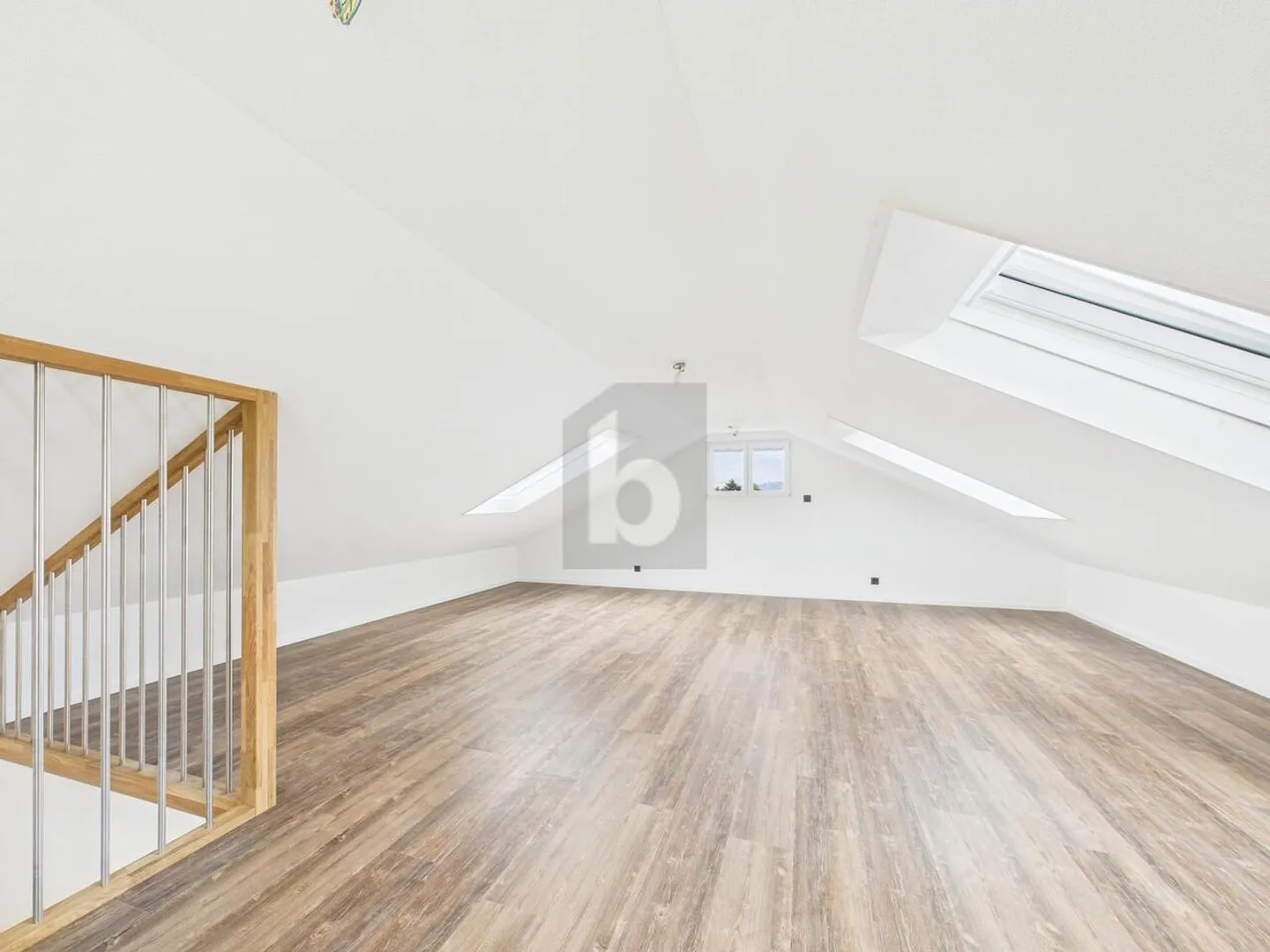 ESCLUSIVO E MODERNO - Foto 5 di 6