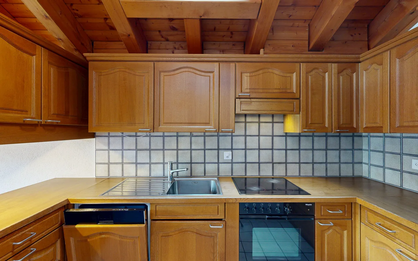 Ampio appartamento mansardato nel centro di Zermatt - Foto 6 di 7