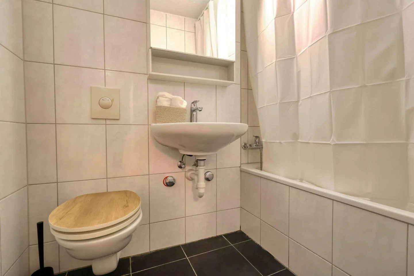 Modernes Coliving im lebhaften Zürich Oerlikon - Foto 13 von 14