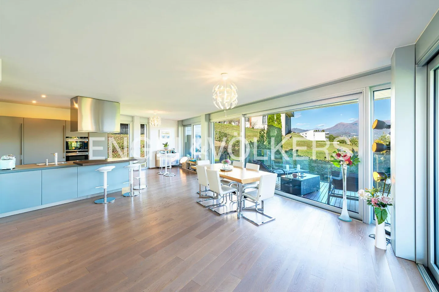 Sunny apartment in an exclusive residence in Montagnola - Photo 4 of 13