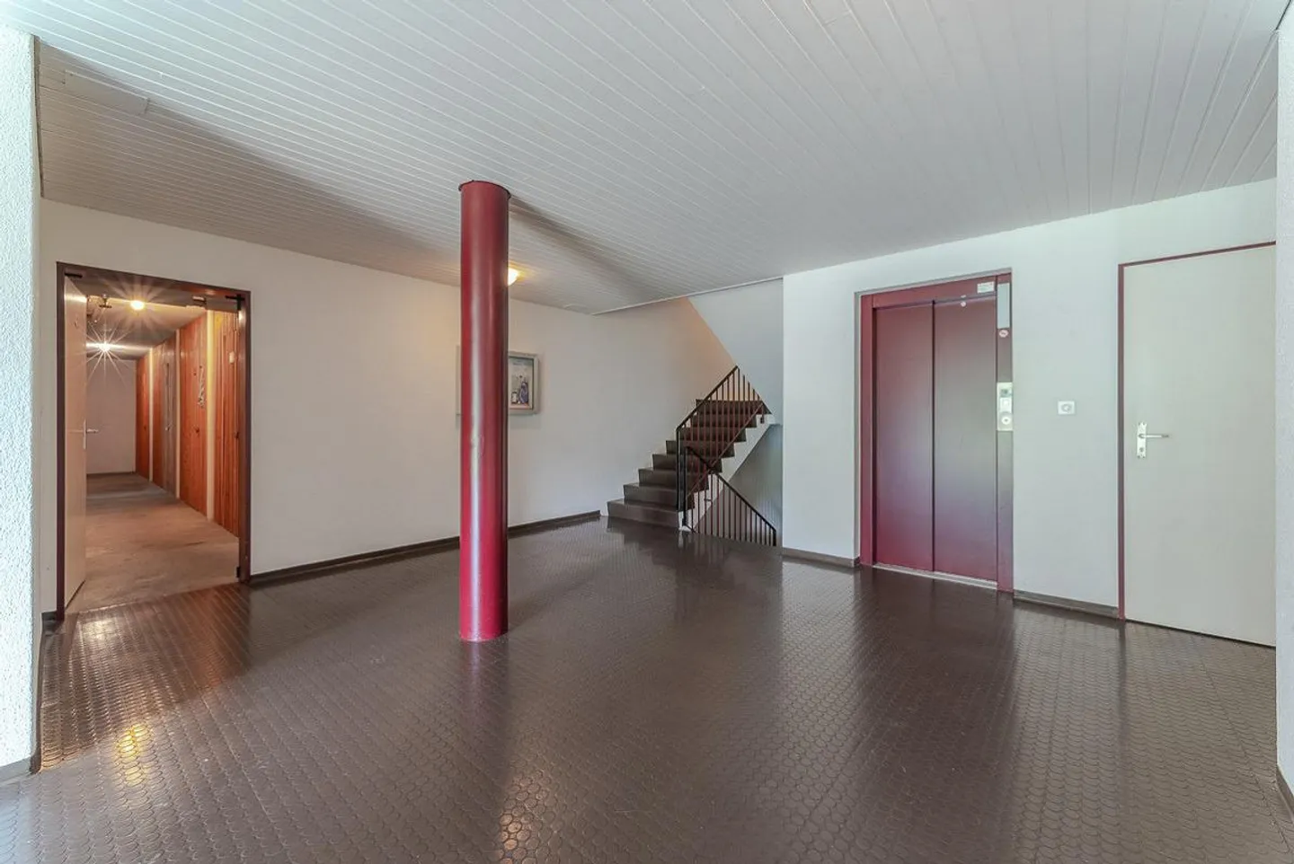 Bel appartement avec balcon ensoleillé - Photo 2 sur 7