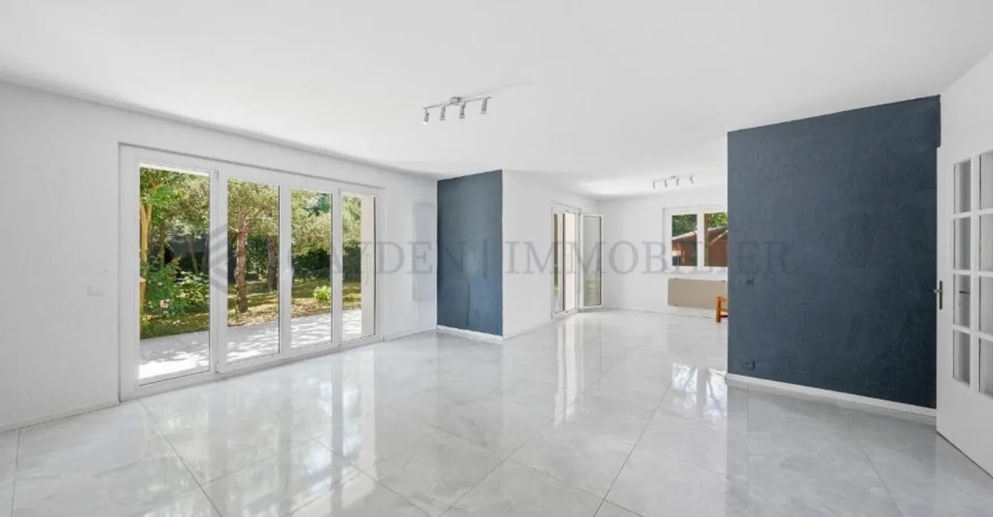Renovated twin villa with independent studio in a privileged residential environment in Commugny - Photo 3 of 11