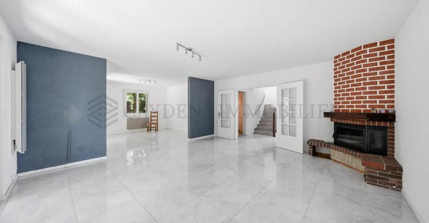 Renovated twin villa with independent studio in a privileged residential environment in Commugny - Photo 4 of 11