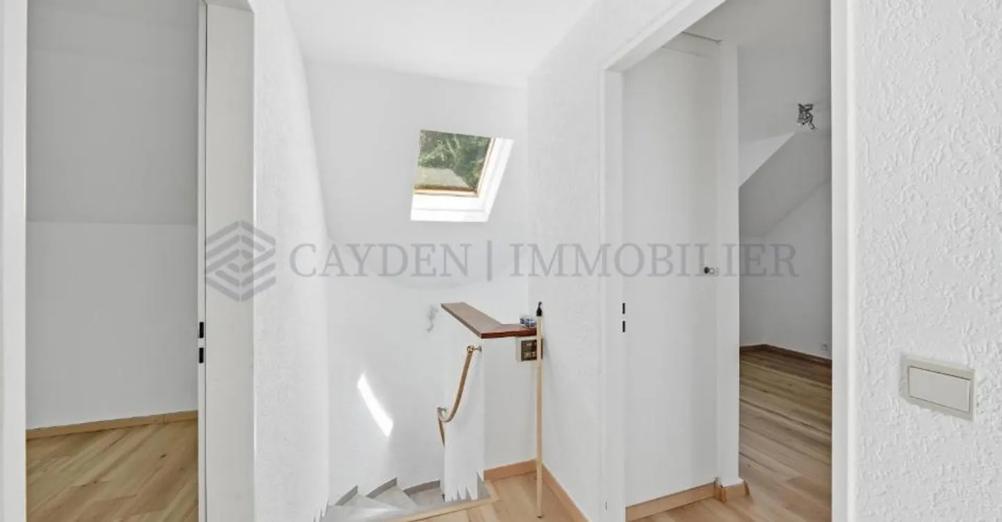 Renovated twin villa with independent studio in a privileged residential environment in Commugny - Photo 8 of 11