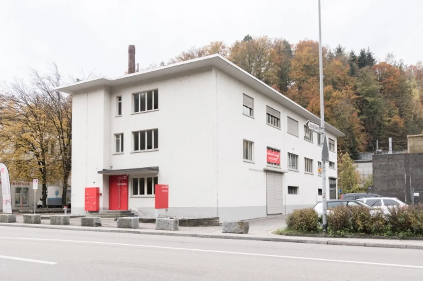 Attractive office space for rent - Photo 4 of 4