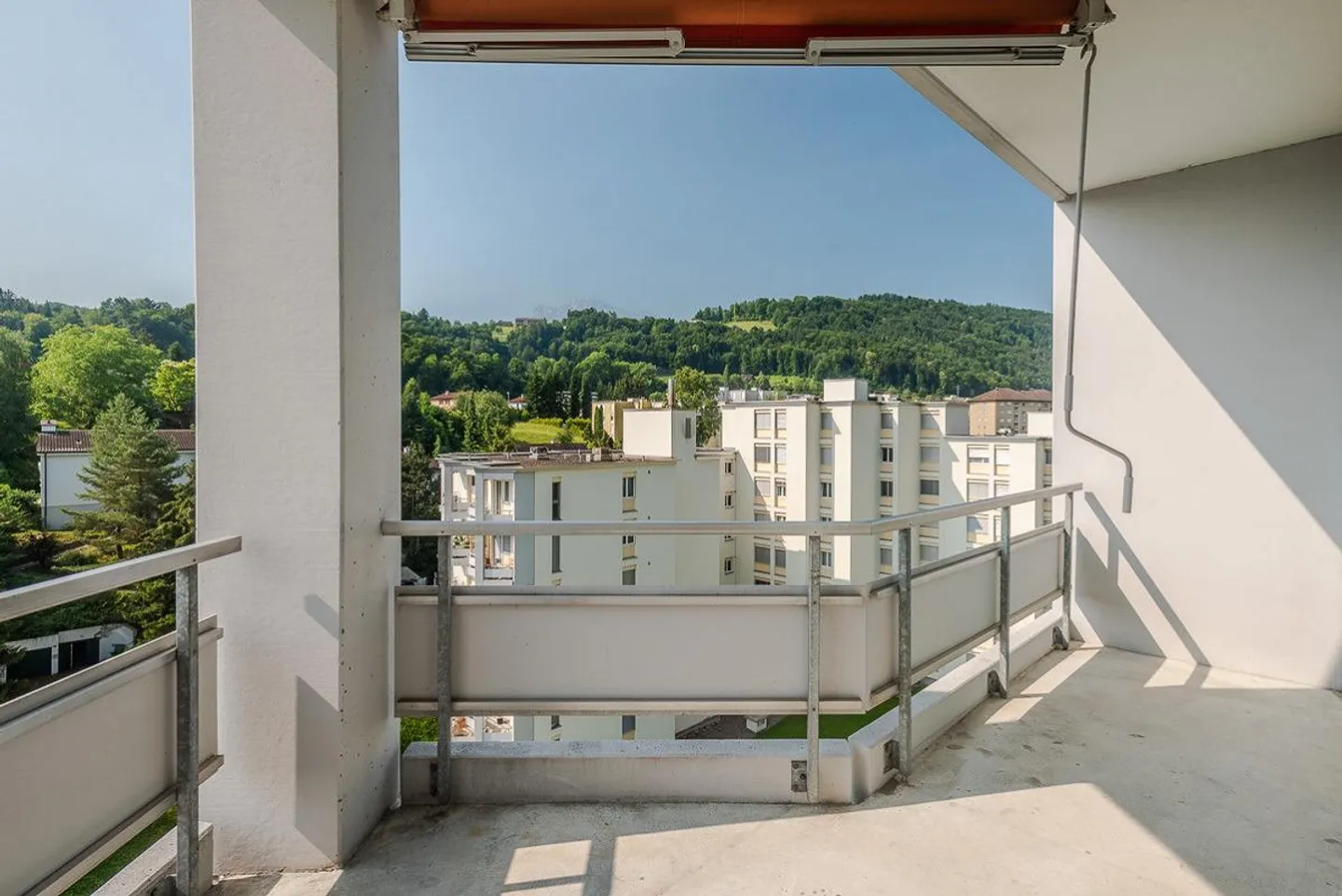 Bel appartement avec balcon ensoleillé - Photo 7 sur 7