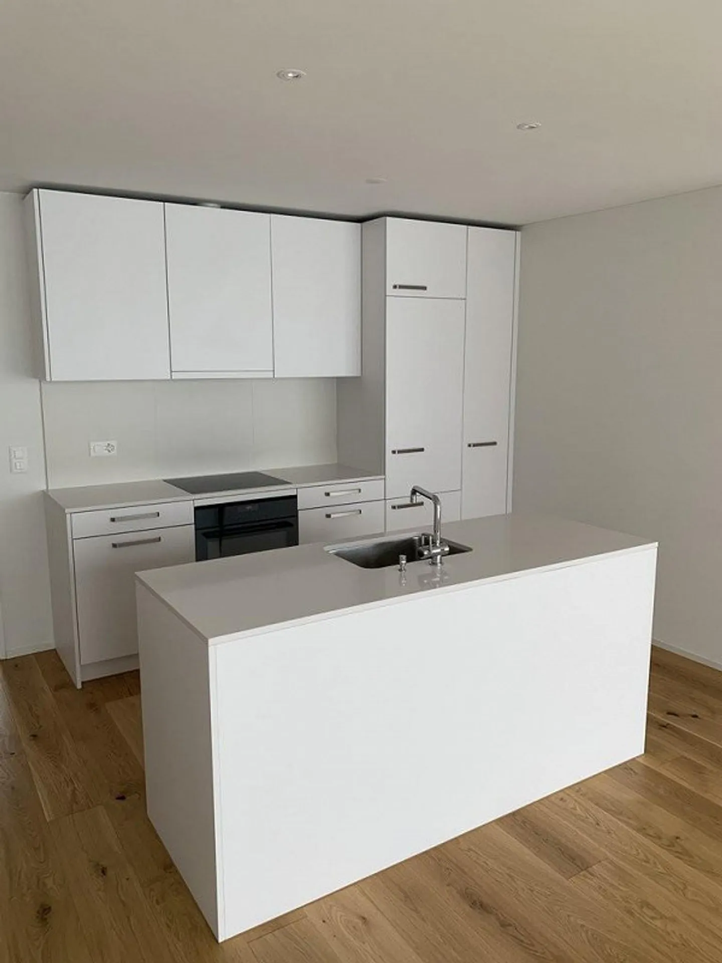 Appartamento spazioso e moderno - Foto 2 di 6