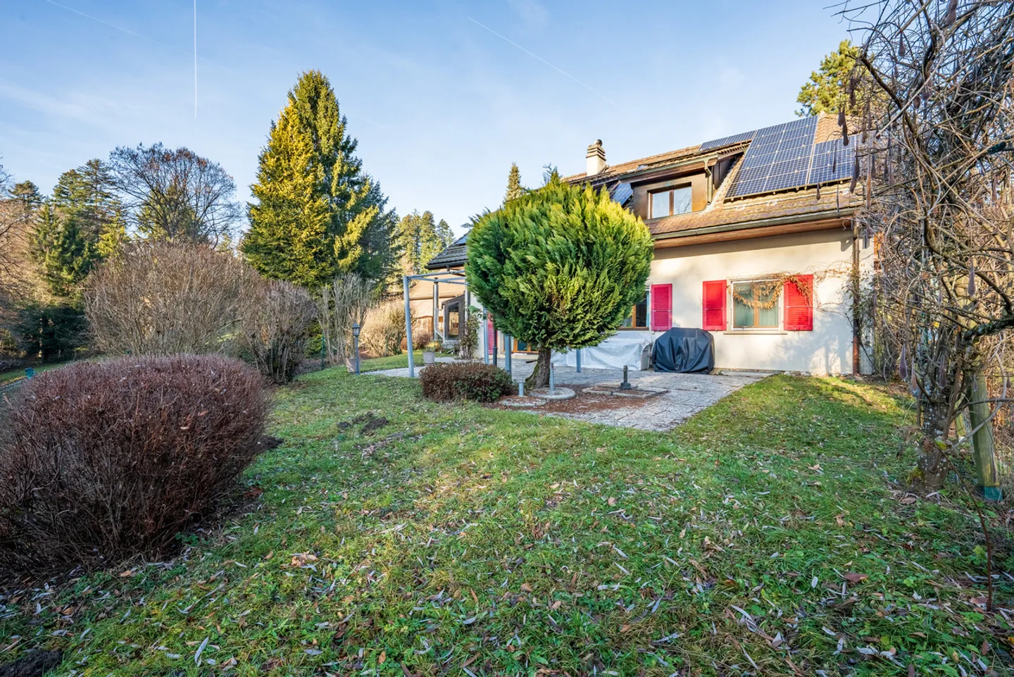Incantevole Casa Familiare con Potenziale di Espansione - Foto 28 di 50