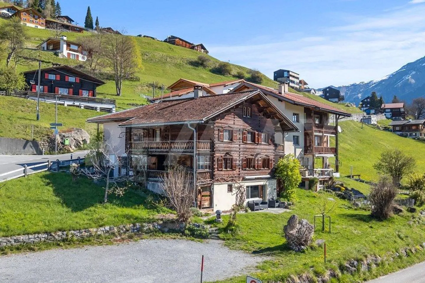 Charmantes Walserhaus mit Einliegerwohnung, Werkstatt und schöner A... - Foto 1 von 13