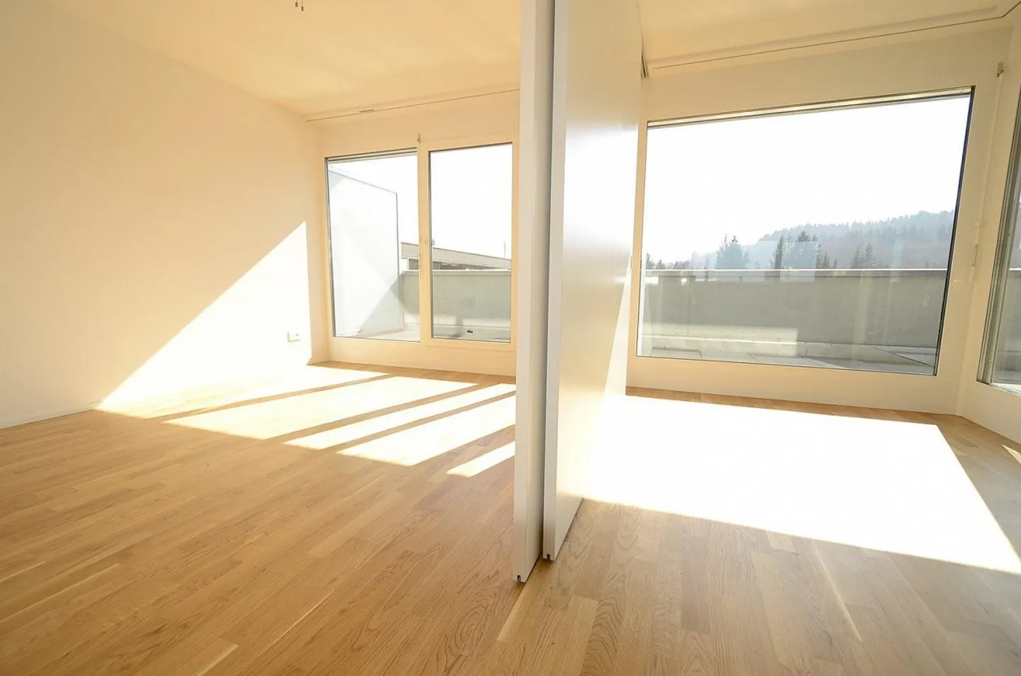 Spazio abitativo in attico con grande terrazza - Foto 5 di 7