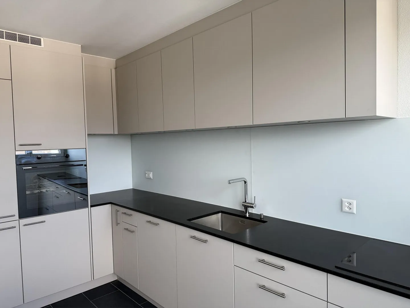 Lumineux avec terrasse généreuse et vue panoramique - Photo 5 sur 14