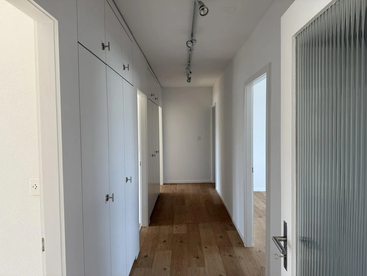 Lumineux avec terrasse généreuse et vue panoramique - Photo 6 sur 14